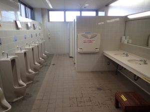 県立おだわら諏訪の原公園　パークセンター　トイレ
