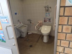 県立おだわら諏訪の原公園　多目的トイレ